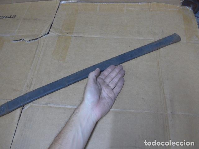 Militaria: Antigua funda de cuero de espada, original - Foto 2
