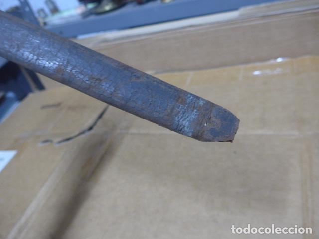 Militaria: Antigua funda de cuero de espada, original - Foto 3