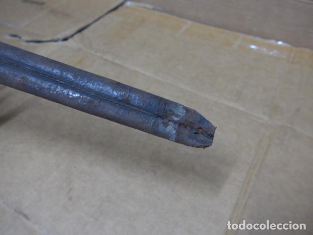 Militaria: Antigua funda de cuero de espada, original - Foto 6