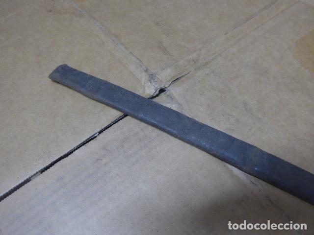 Militaria: Antigua funda de cuero de espada, original - Foto 4
