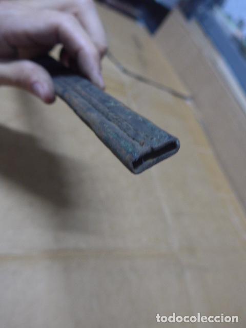 Militaria: Antigua funda de cuero de espada, original - Foto 8