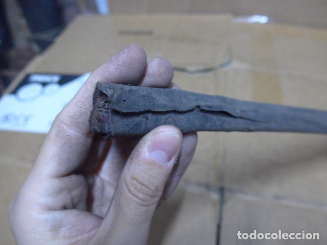 Militaria: Antigua funda de cuero de espada, original - Foto 9