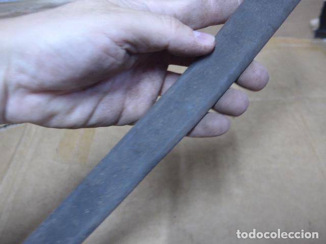 Militaria: Antigua funda de cuero de espada, original - Foto 3