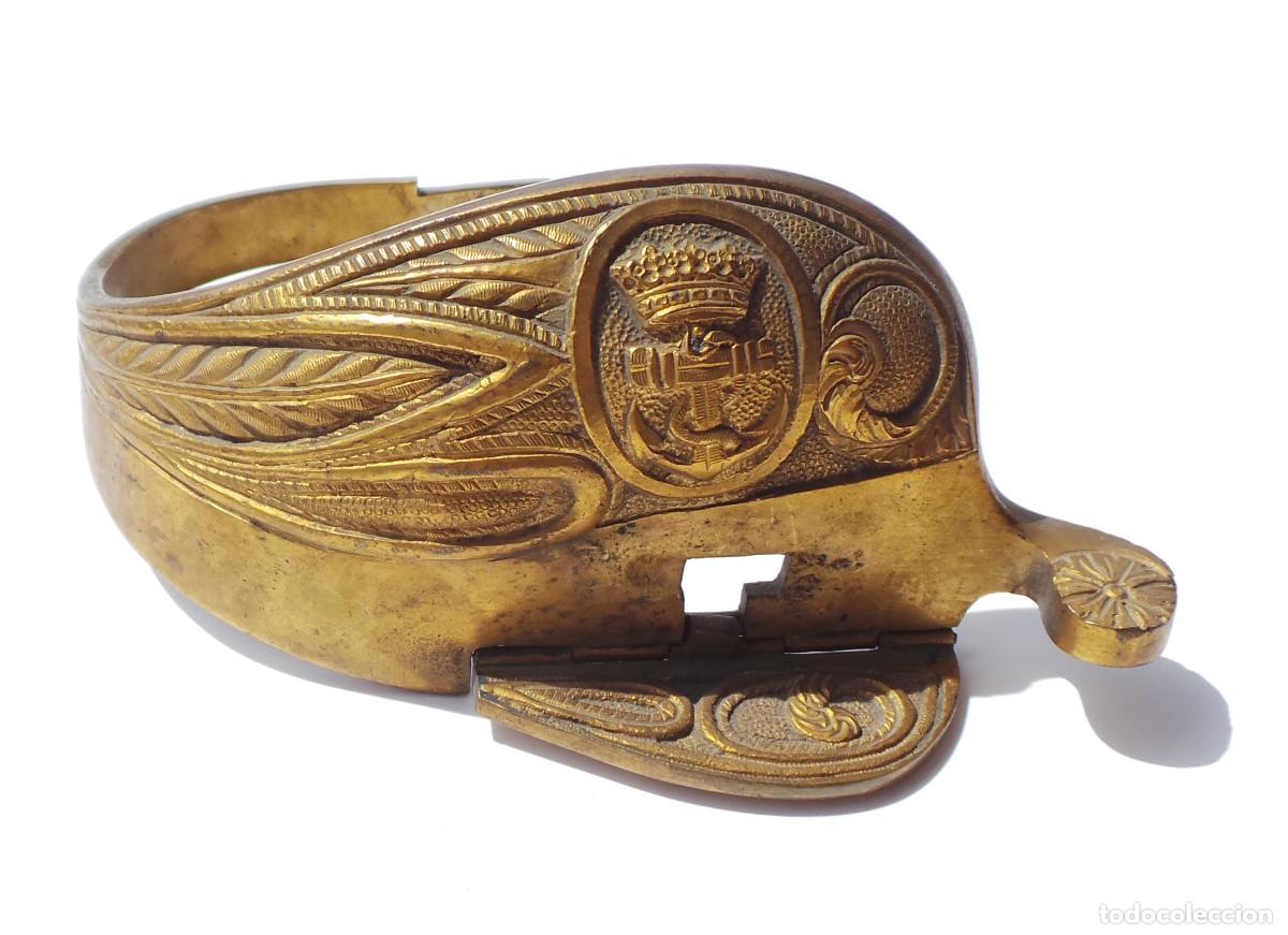 Militaria: CAZOLETA O GUARDA, SABLE, MARINA.
