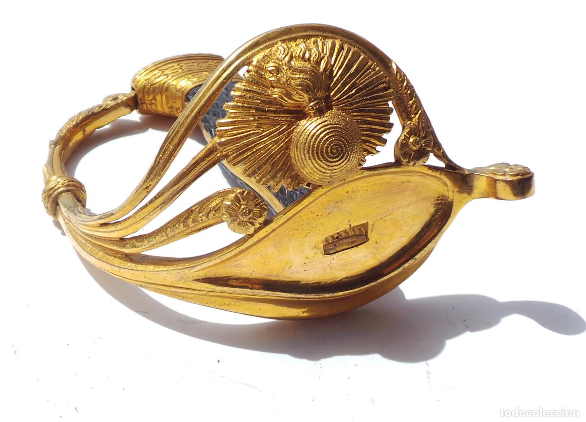 Militaria: CAZOLETA O GUARDA Y EMPU&Ntilde;ADURA SABLE PUERTO SEGURO ARTILLER&Iacute;A DE LA REP&Uacute;BLICA.