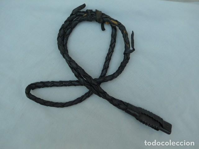 Militaria: ANTIGUO FIADOR DE CUERO PARA ESPADA SABLE O MACHETE