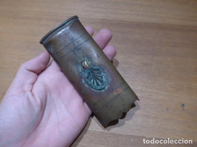 Militaria: Antiguo brocal original de funda de machete o gran espada espa&ntilde;ola del siglo XIX