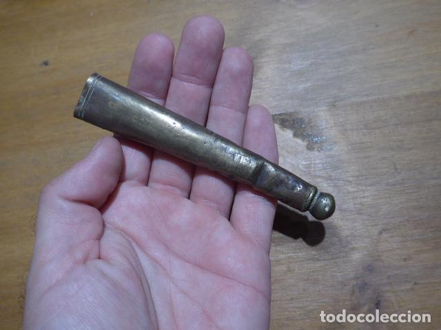 Militaria: Antigua contera de funda de espada espa&ntilde;ola o espadin.