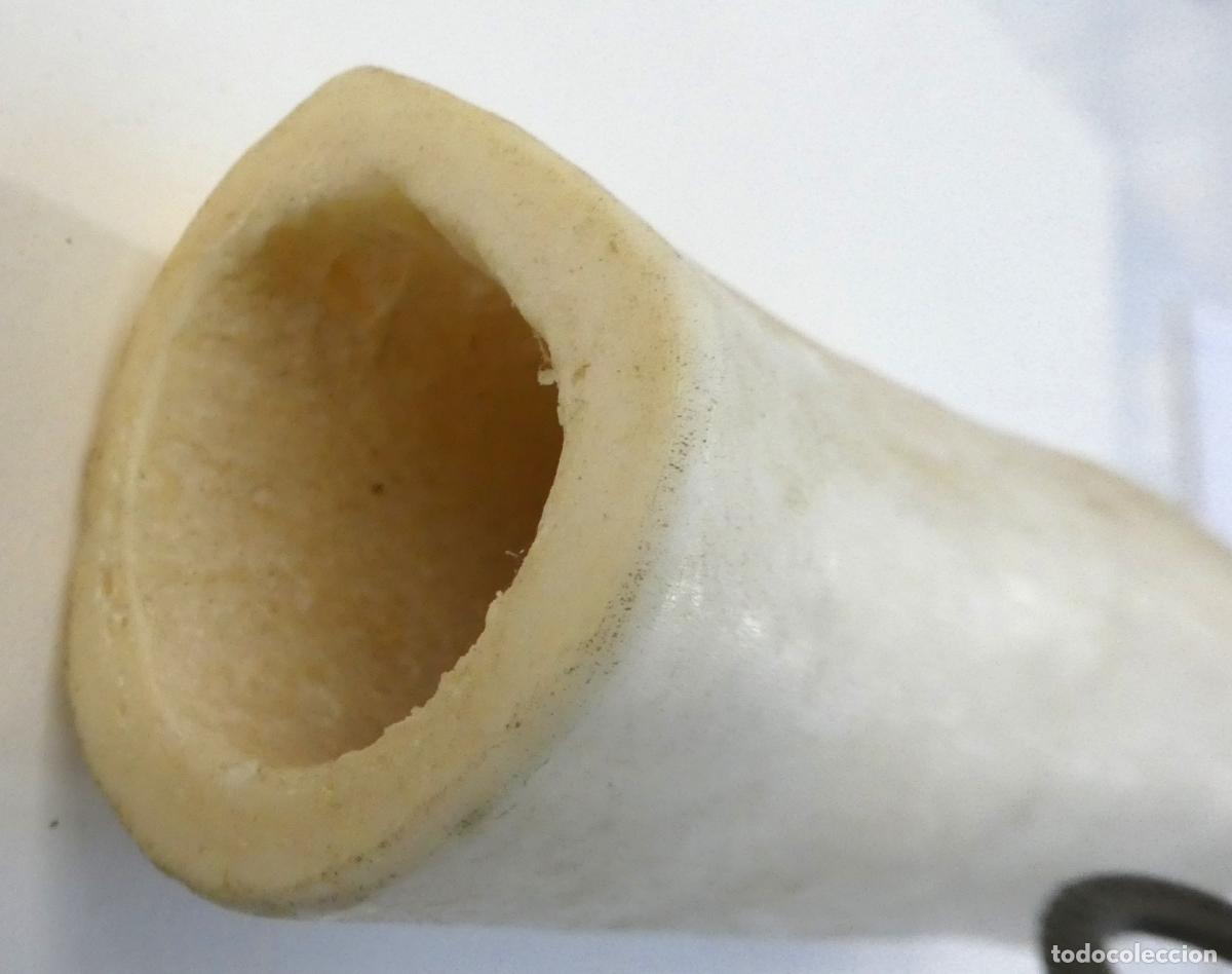 Militaria: Peron&eacute; natural,mide 13X5 cm, peso 231 gr.,ideal para cachas de navajas ,cuchillos manualidades etc