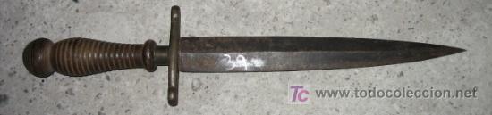 Militaria: Cuchillo antiguo de 345 cms de longitud total - Foto 1