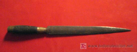 Militaria: Pu&ntilde;al - Foto 1