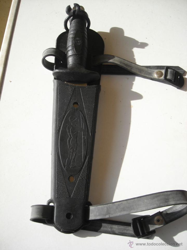 Militaria: CUCHILLO DE BUCEO MARCA ASTRA. Version diferente. - Foto 2