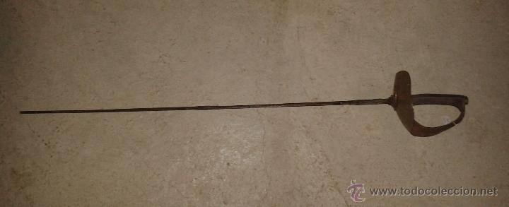 Militaria: Florete de 98 cms. aprox. de longitud total. - Foto 2