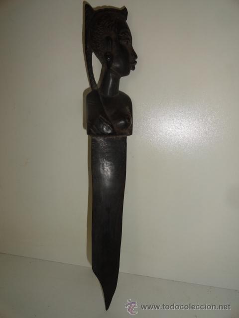 Militaria: CUCHILLO DE MADERA MANGO Y HOHA DE MADERA TALLADA - Foto 2