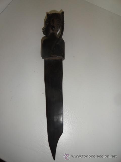 Militaria: CUCHILLO DE MADERA MANGO Y HOHA DE MADERA TALLADA - Foto 3
