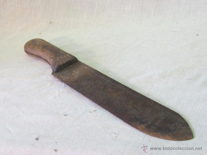 Militaria: CUCHILLO ANTIGUO A IDENTIFICAR - Foto 2