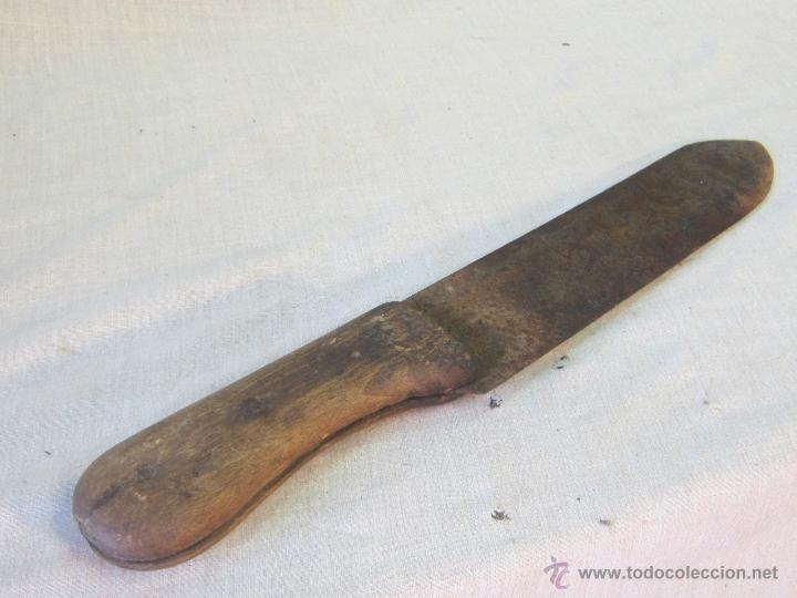 Militaria: CUCHILLO ANTIGUO A IDENTIFICAR - Foto 3