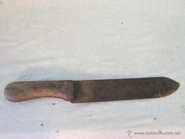 Militaria: CUCHILLO ANTIGUO A IDENTIFICAR - Foto 4