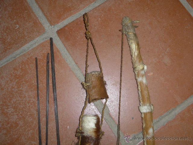 Militaria: Antiguo arco de flechas y carcajo funda, de tribu africana o asiatica. De piel original. - Foto 2 - 53034135