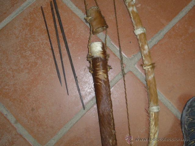 Militaria: Antiguo arco de flechas y carcajo funda, de tribu africana o asiatica. De piel original. - Foto 3 - 53034135