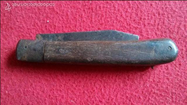 Militaria: ANTIGUA NAVAJA MULTIUSOS DE MADERA - Foto 3