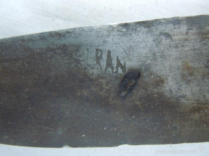 Militaria: CUCHILLO DE MONTE CON MANGO DE MADERA - Foto 3