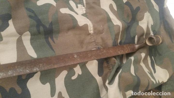 Militaria: bayoneta de cubo - Foto 2