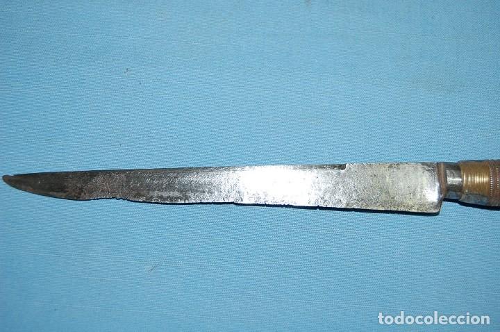 Militaria: CUCHILLO PU&Ntilde;AL FUNDA CUERO Y MANGO MADERA - Foto 4