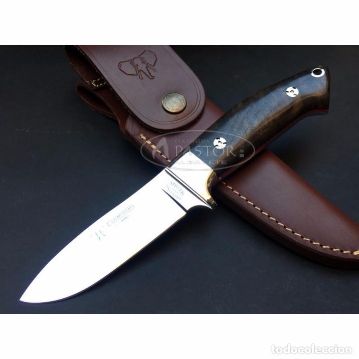 Militaria: Cuchillo Cudeman 253G Selous Madera Nogal