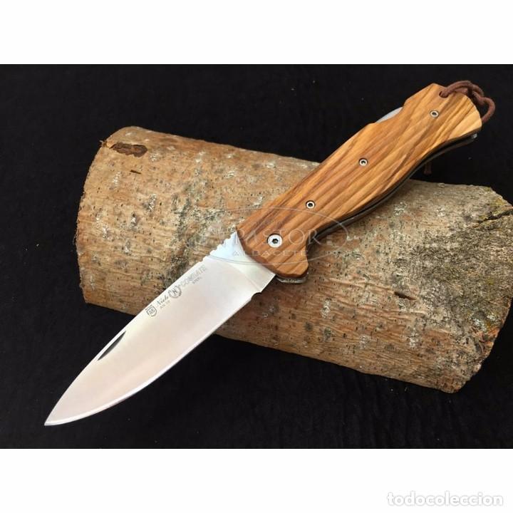 Militaria: Navaja Nieto Combate 652 Madera Olivo