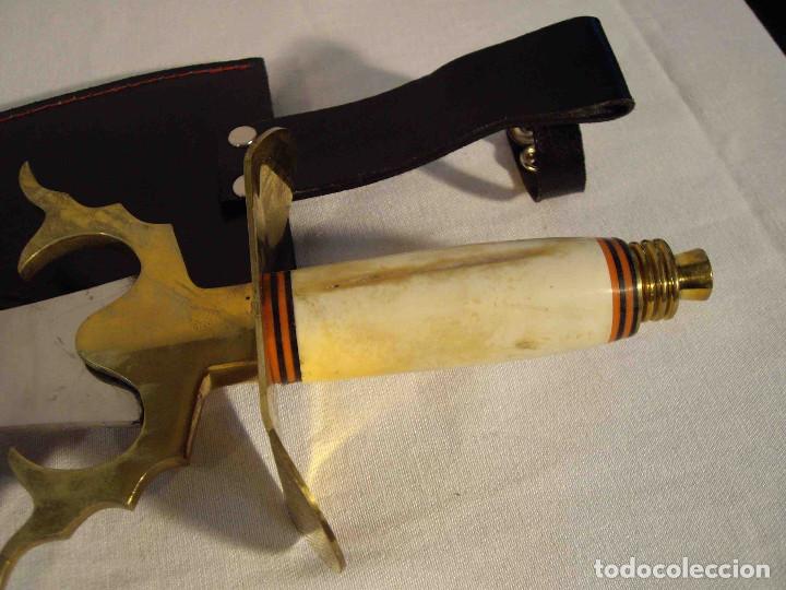 Militaria: PU&Ntilde;AL INDU MANGO HUESO - Foto 4