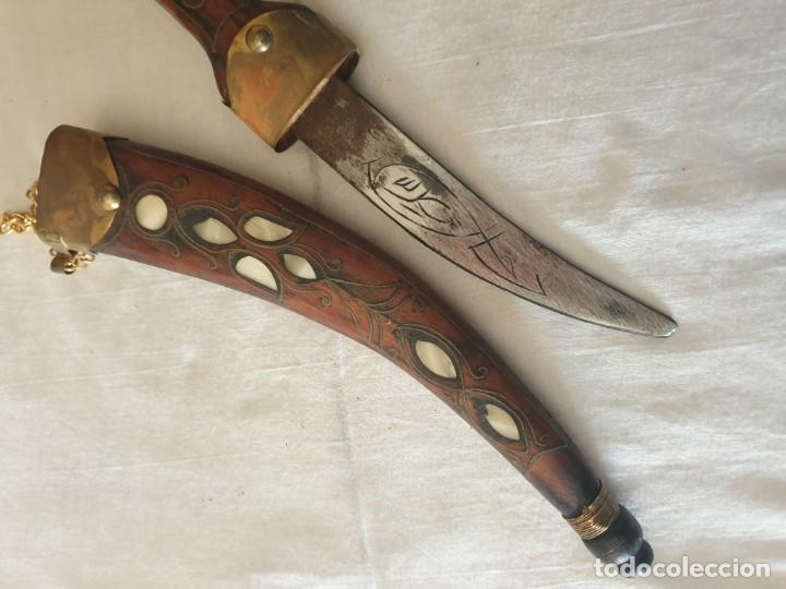 Militaria: Cuhillo con fundda madera con nacar - Foto 1