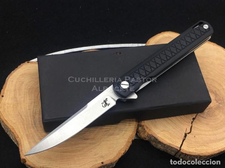 Militaria: Navaja Salamandra (Albacete). Hoja fabricada en acero D2. Sistema de f&aacute;cil apertura mediante flipper