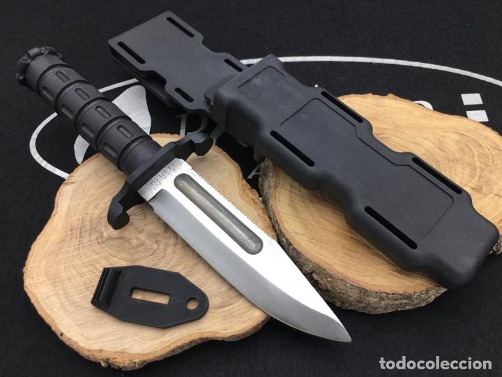 Militaria: Marto Phrobis CM400 Negro