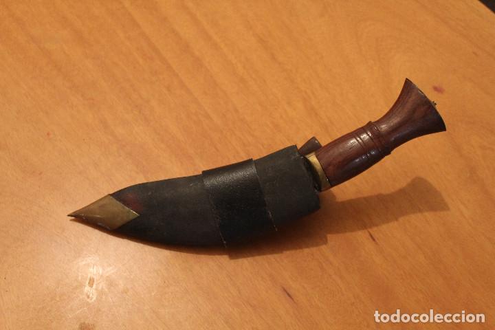 Militaria: Cuchillo Gurkha hecho hecho a mano en Nepal.