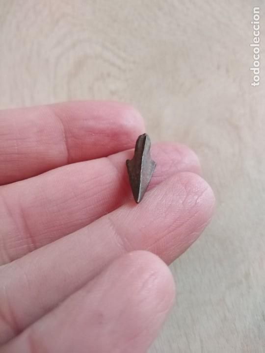 Militaria: Antigua punta de flecha. - Foto 5