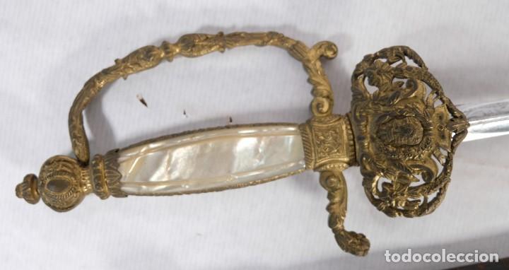 Militaria: Espada con mango en n&aacute;car siglo XIX - Foto 2