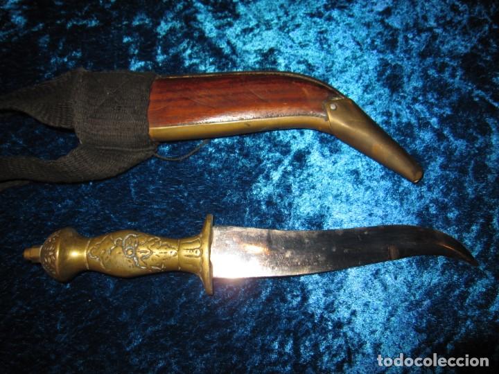 Militaria: Daga puñal cuchillo India vaina madera latón empuñadura bronce labrado - Foto 12 - 190715523