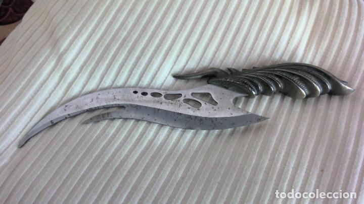 Militaria: Cuchillo muy original de colecci&oacute;n