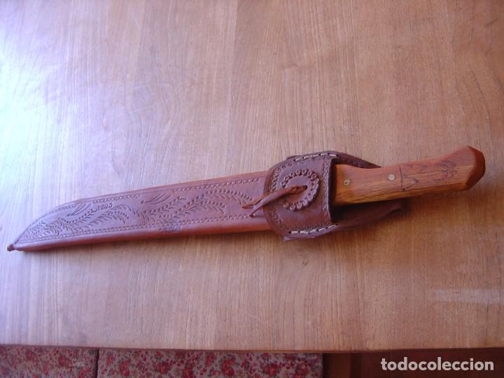 machete con artesana de cuero. arte - Armas Blancas Originales posteriores a 1945 en todocoleccion - 288051208