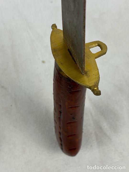 Militaria: CUCHILLO, MACHETE CON MANGO Y FUNDA EN MADERA 30 CM - Foto 7