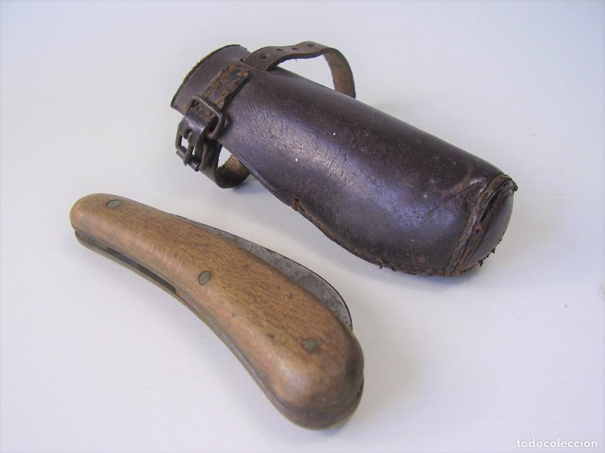 Militaria: Navaja en su funda original. A&ntilde;os 40