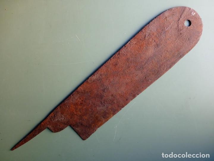 Militaria: GRAN HOJA DE ANTIGUO CUCHILLO - Foto 2