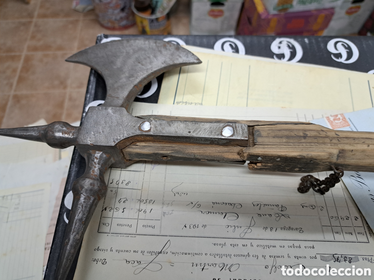 Militaria: Hacha romana - Foto 1