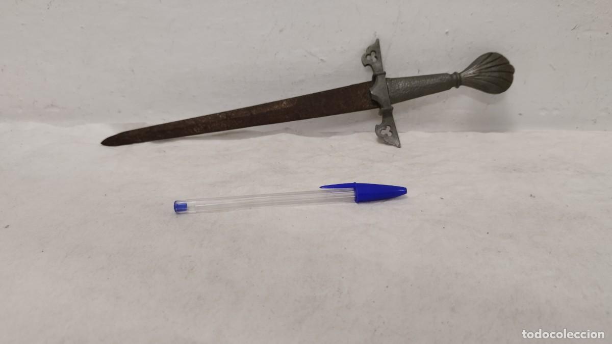Militaria: Antiguo Cuchillo a Identificar - Foto 1
