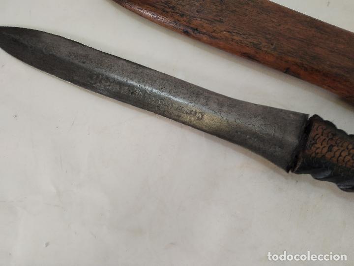 Militaria: machete con vaina de madera - Foto 7
