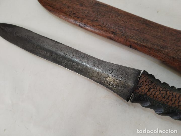 Militaria: machete con vaina de madera - Foto 8