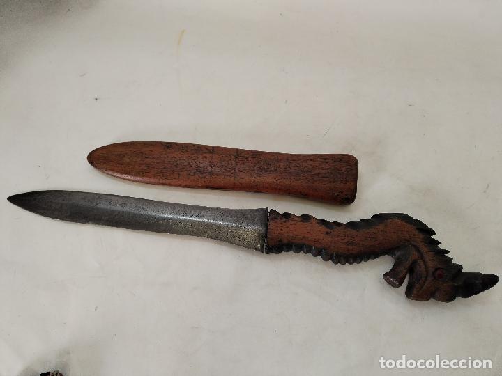 Militaria: machete con vaina de madera - Foto 9