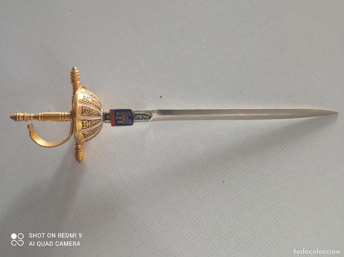 Militaria: Abrecartas espada de Toledo - Foto 4