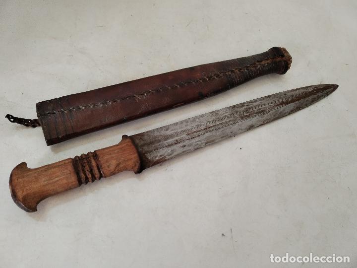 Militaria: daga africana - Foto 1